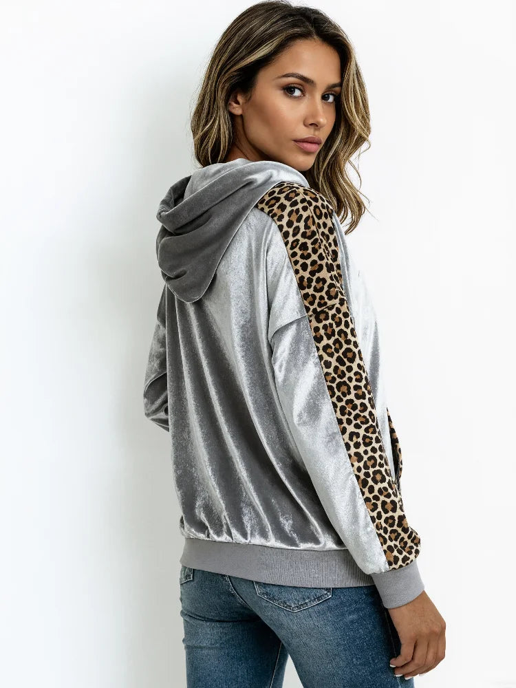 Chic Silver Leopard Print Quilted Hoodie